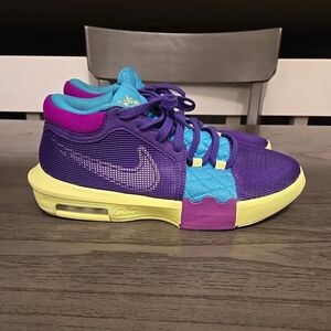 Nike Mens Vibrant Purple and Lime Sneakers